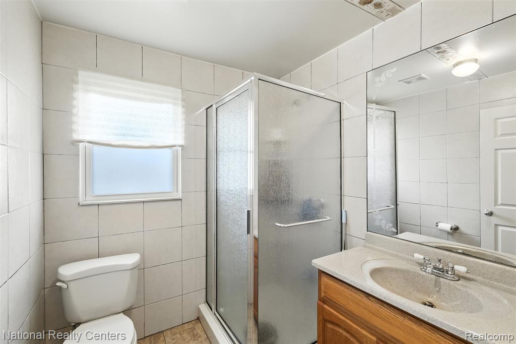 1041 Adeline Street Property Photo 19