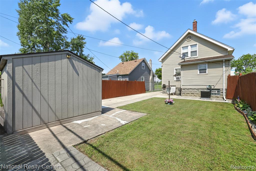 1041 Adeline Street Property Photo 23