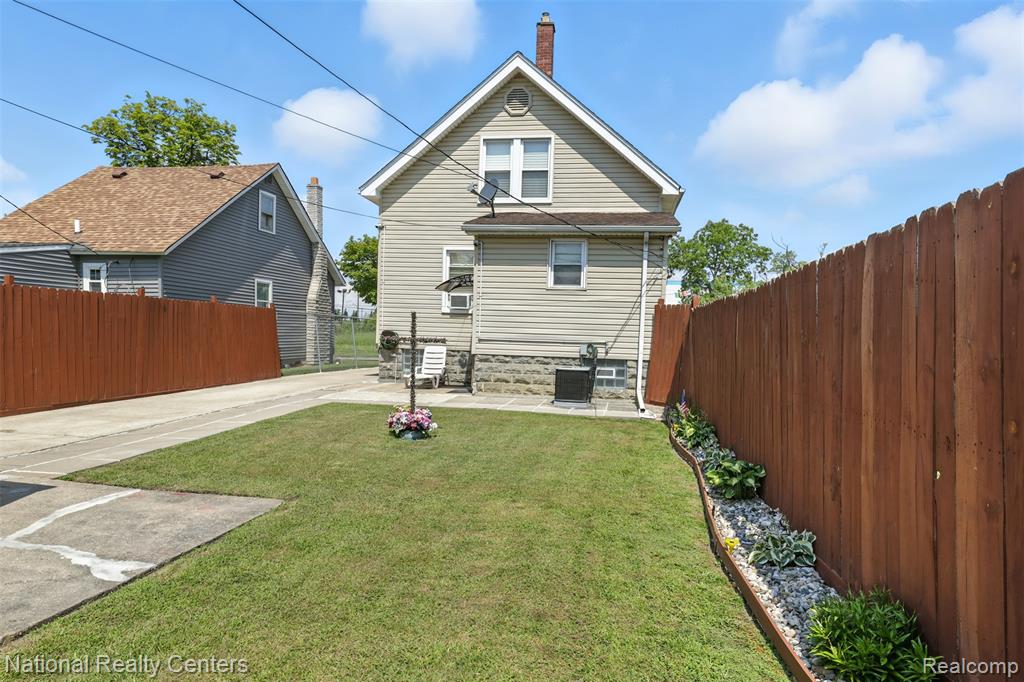 1041 Adeline Street Property Photo 24