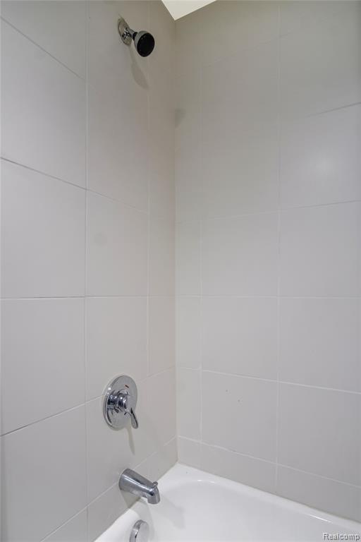 3075 W Grand Boulevard Property Photo 15