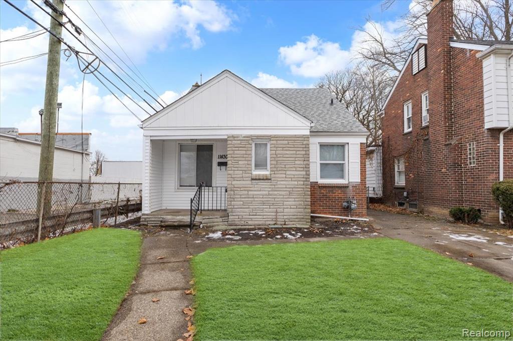 11430 Minock Street Property Photo 1