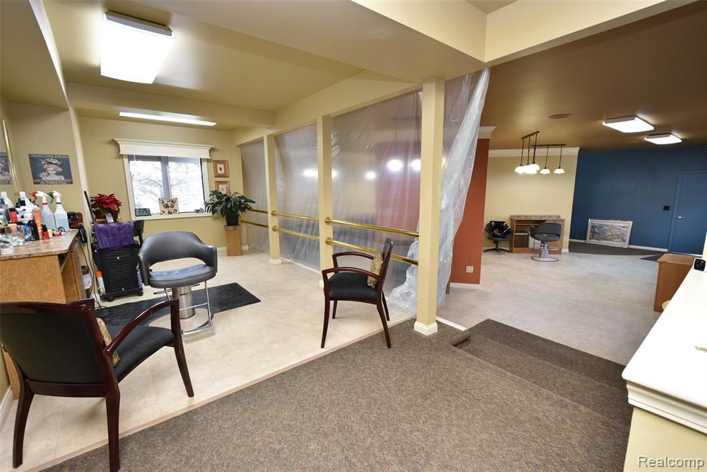 11522 Davis Street Property Photo 9