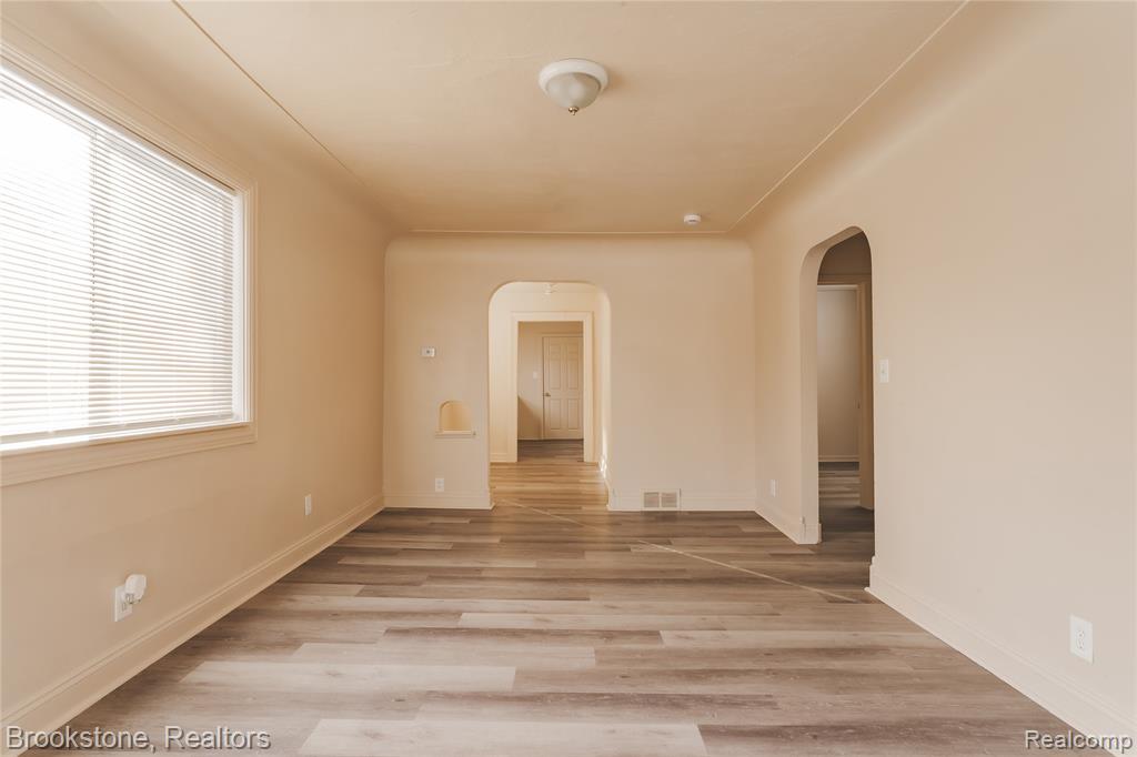 103 W Cornell Avenue Property Photo 9
