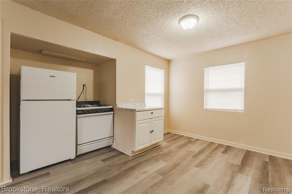 103 W Cornell Avenue Property Photo 15