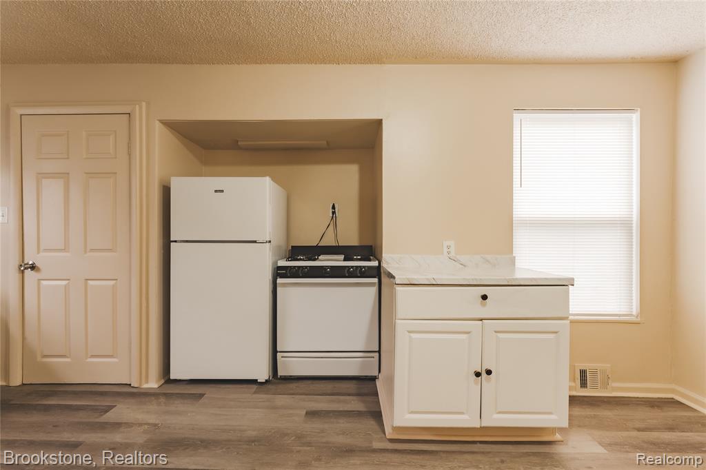 103 W Cornell Avenue Property Photo 16