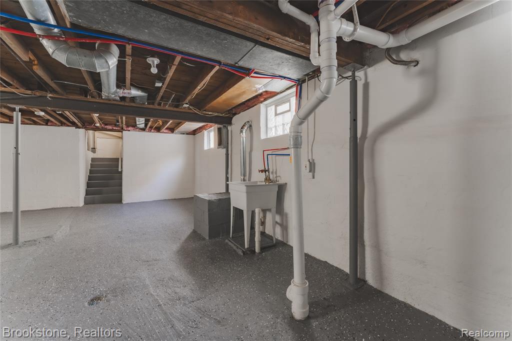 103 W Cornell Avenue Property Photo 32