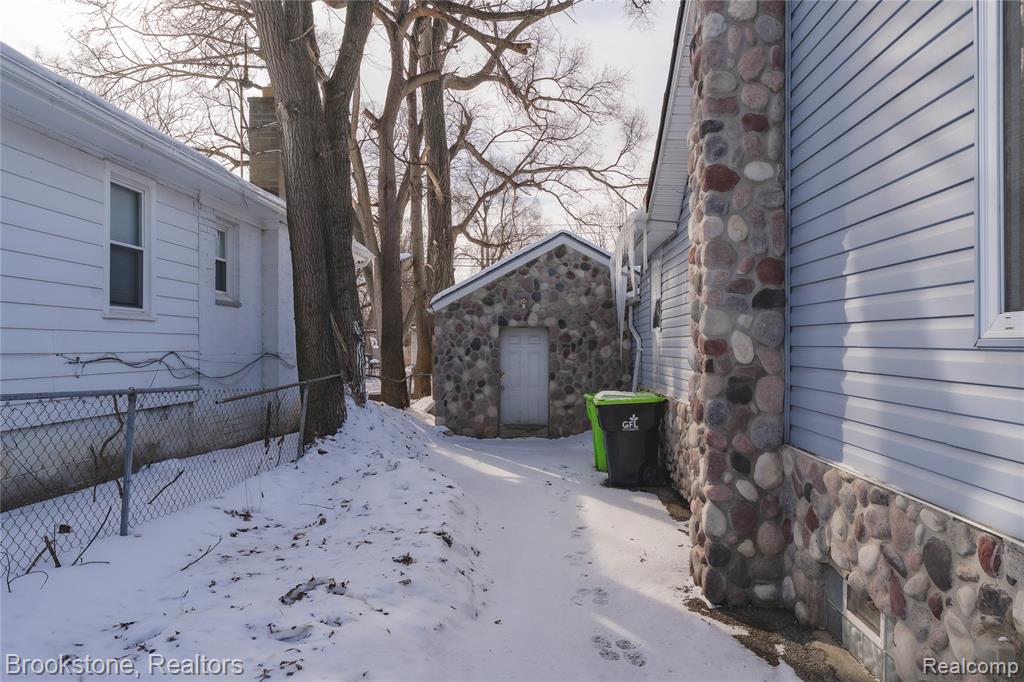 103 W Cornell Avenue Property Photo 34