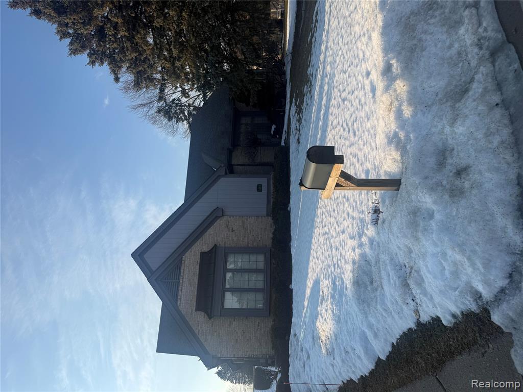 1446 Vistaview Drive Property Photo 1