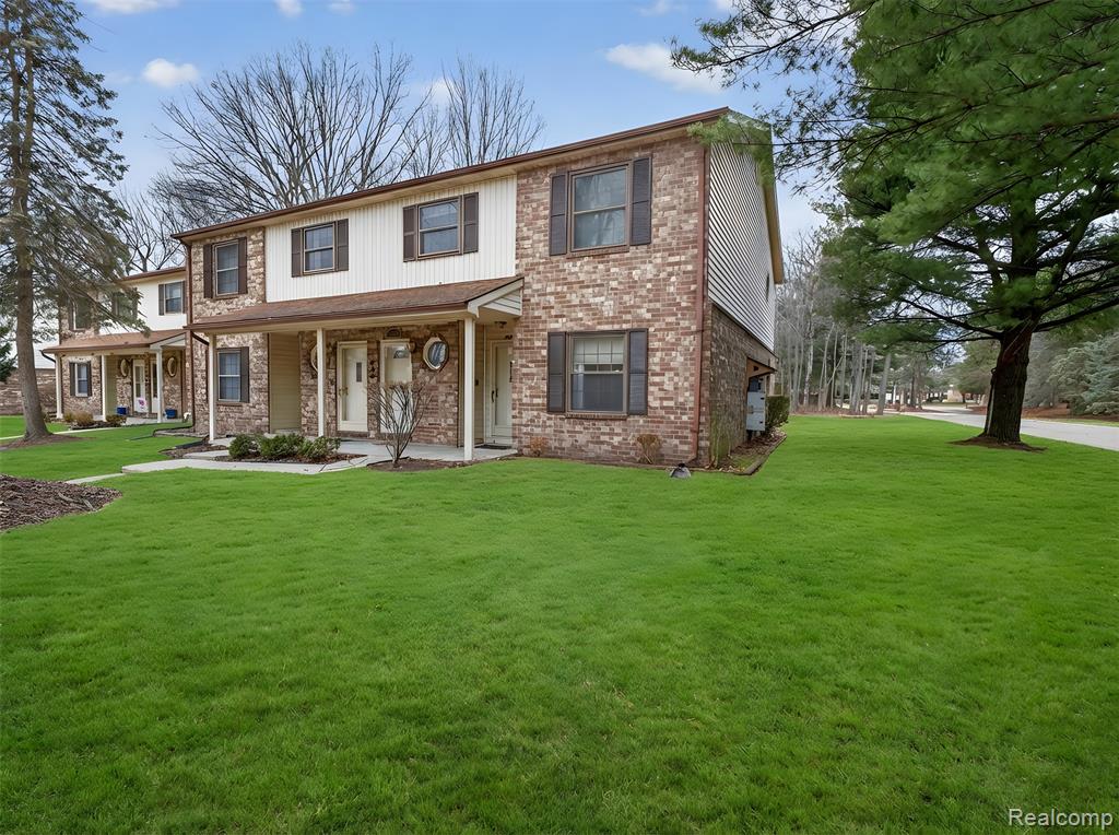 35652 Castlewood Court Property Photo 1