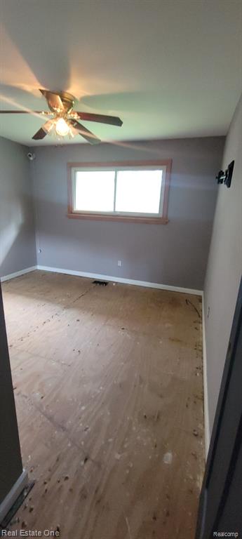 20120 Salisbury Street Property Photo 21