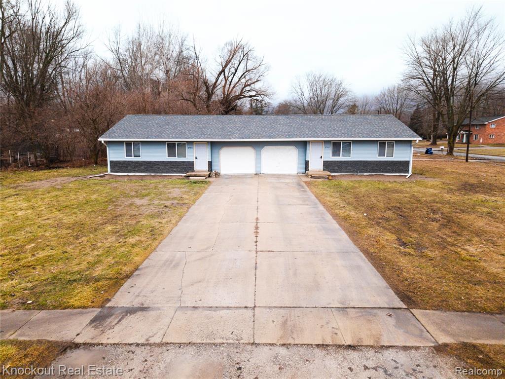 3782 Egan Street Property Photo 1