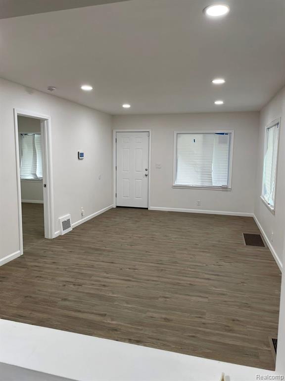 2421 Concord Street Property Photo 3