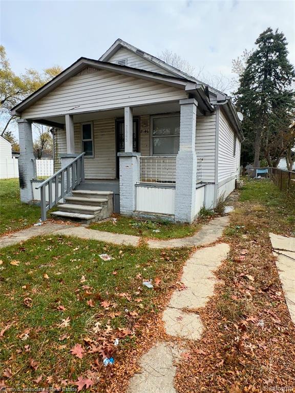 7646 Brace Street Property Photo 2