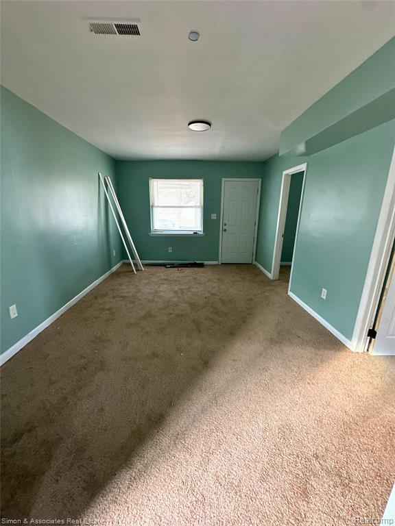 7646 Brace Street Property Photo 4