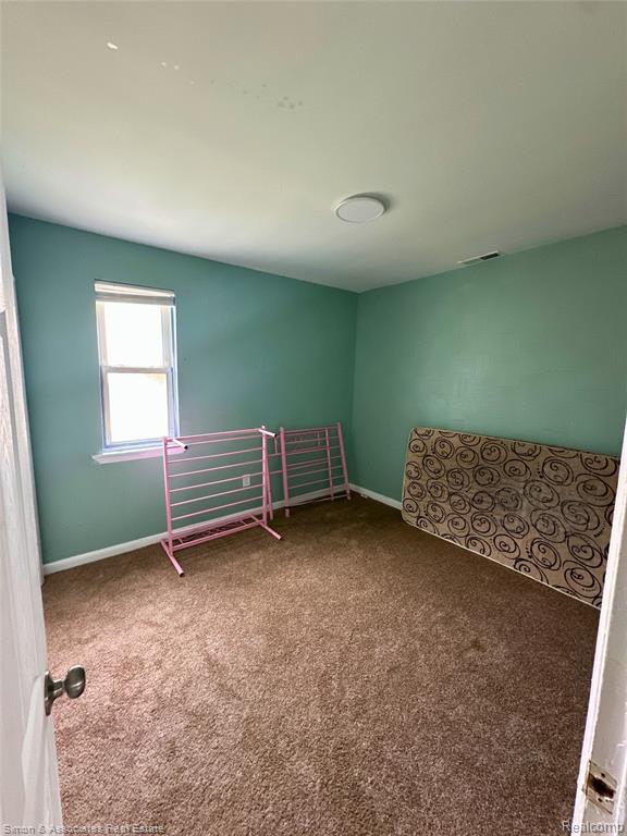 7646 Brace Street Property Photo 8