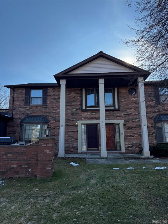 2346 London Bridge Drive Property Photo 2