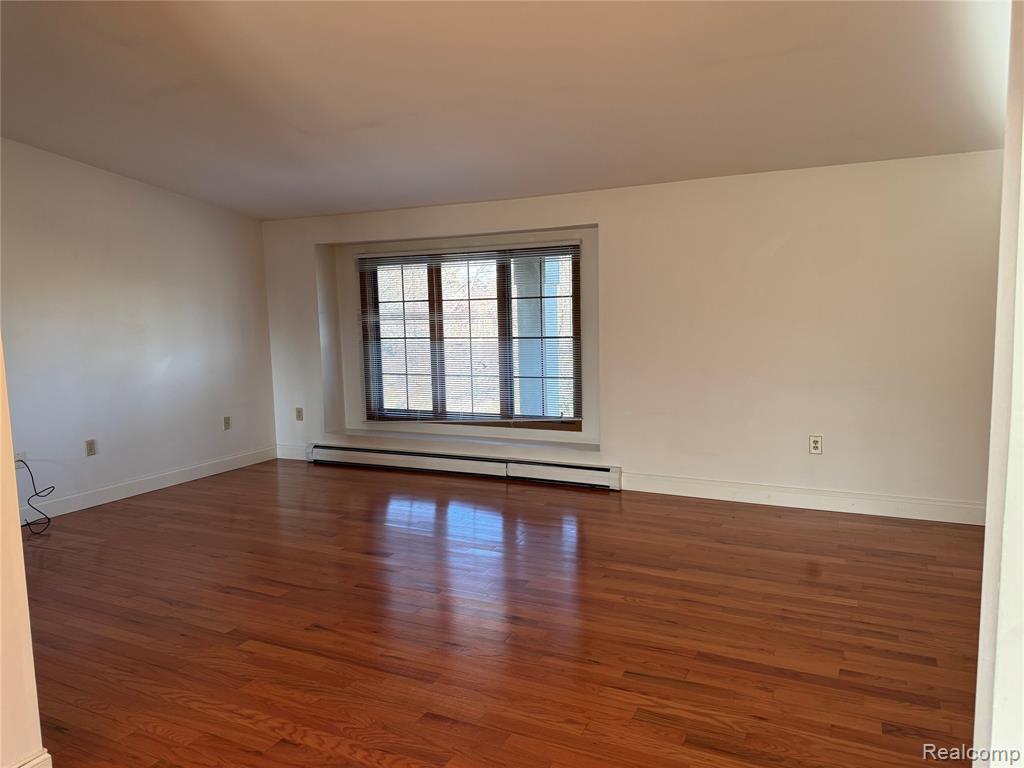 2346 London Bridge Drive Property Photo 9