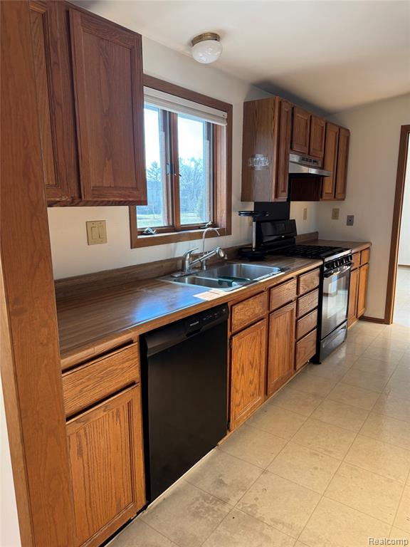 2346 London Bridge Drive Property Photo 16