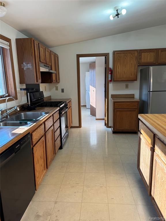 2346 London Bridge Drive Property Photo 17