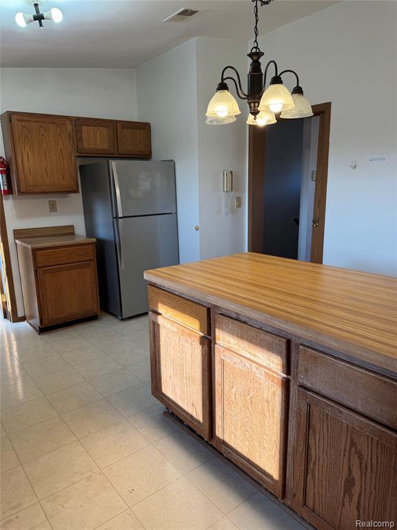 2346 London Bridge Drive Property Photo 18
