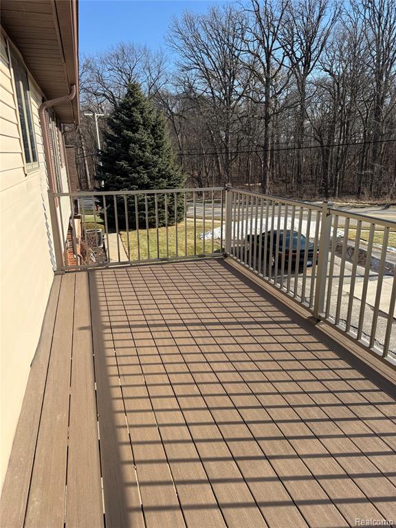 2346 London Bridge Drive Property Photo 19