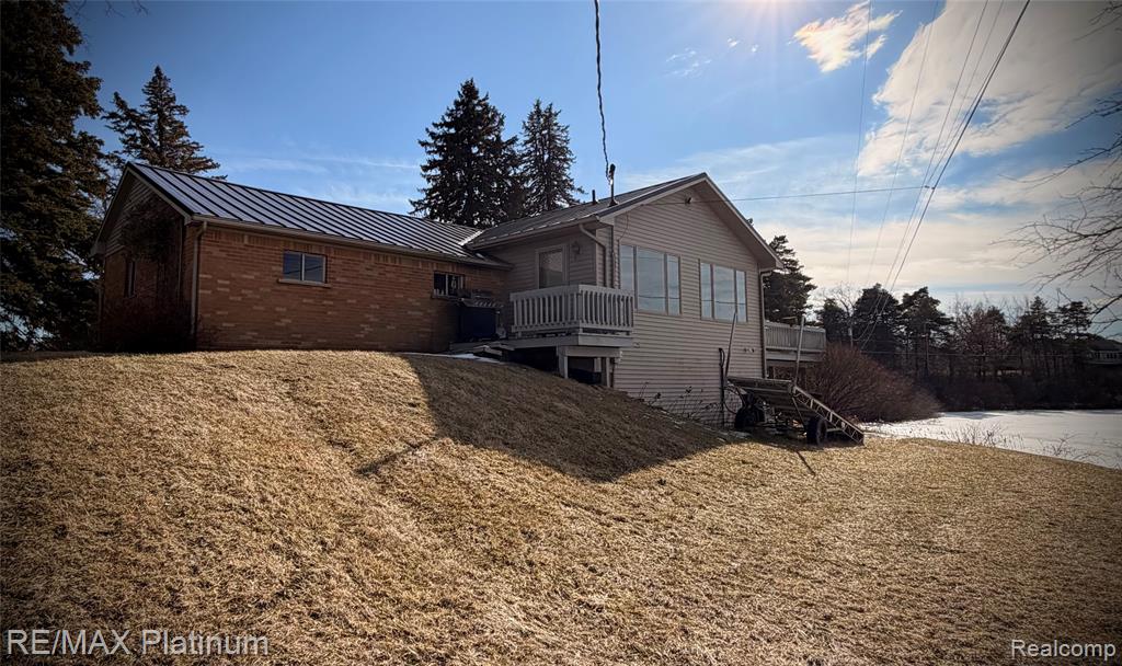 2525 Fisher Road Property Photo 3