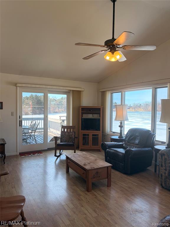 2525 Fisher Road Property Photo 14