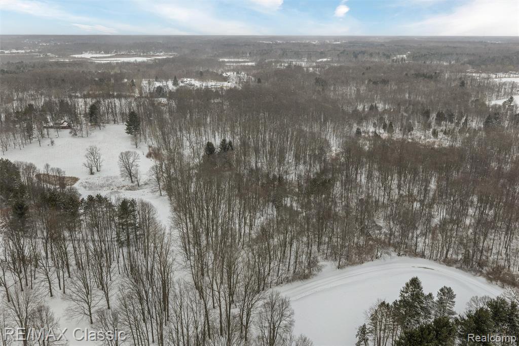 3737 Rock Valley Property Photo 4