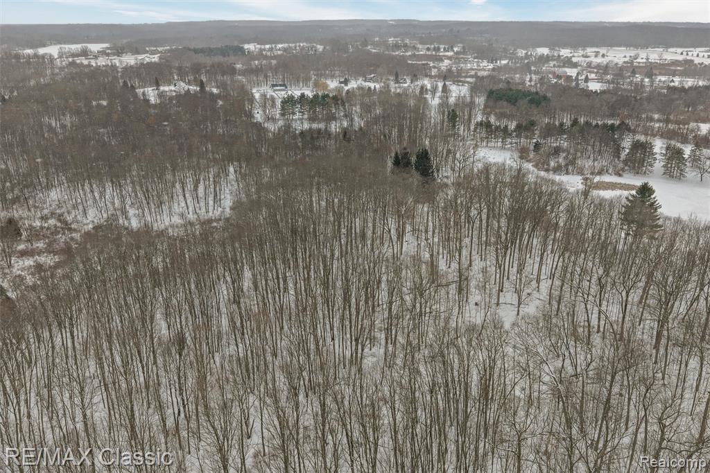 3737 Rock Valley Property Photo 8