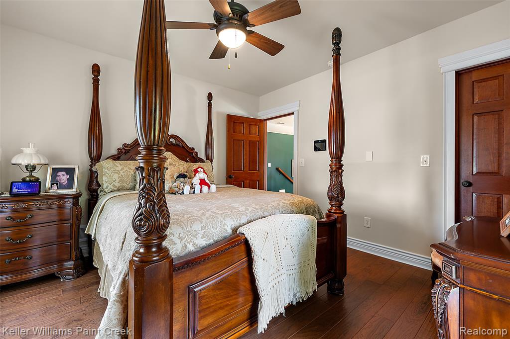 328 S Broadway Street Property Photo 59