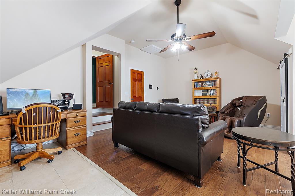 328 S Broadway Street Property Photo 61