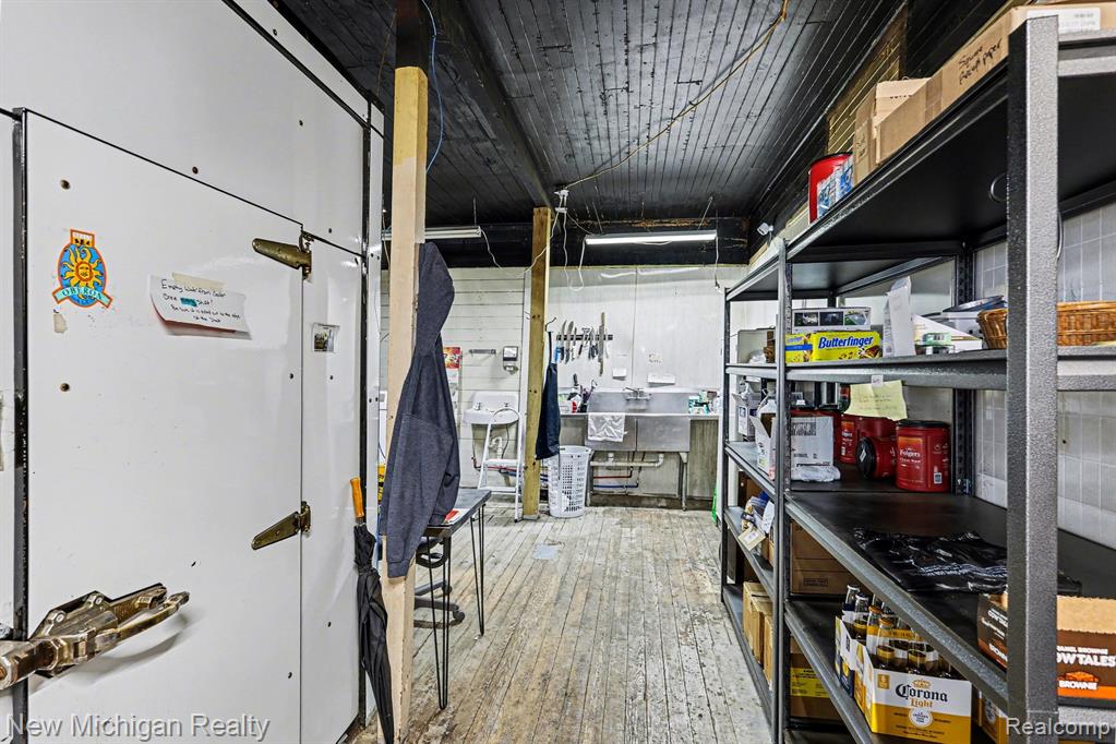 9959 Pulaski Road Property Photo 12