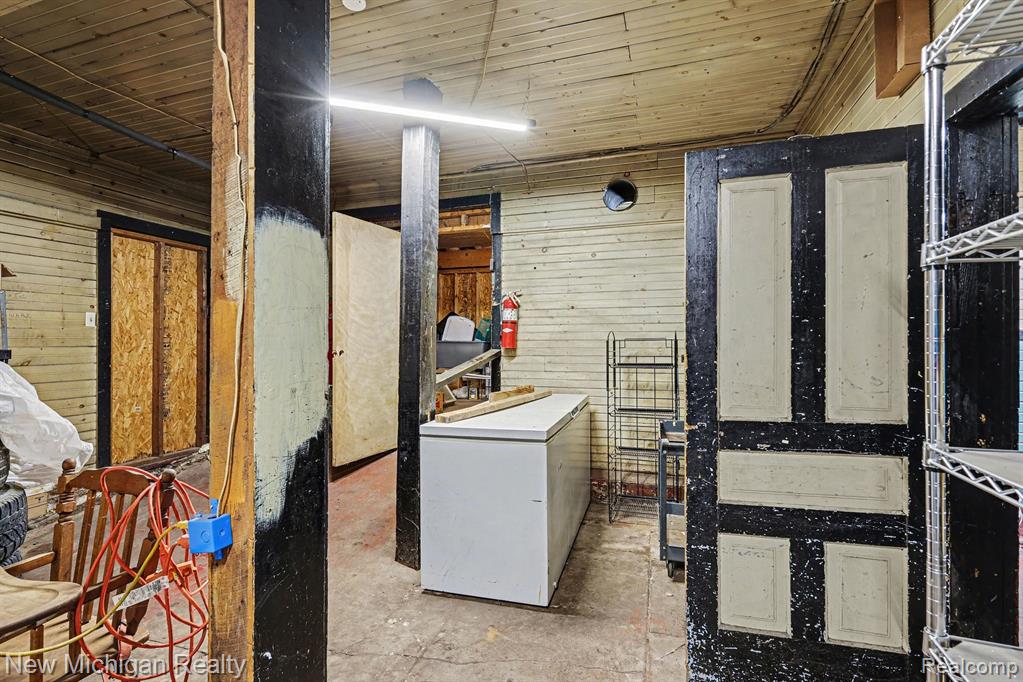 9959 Pulaski Road Property Photo 18