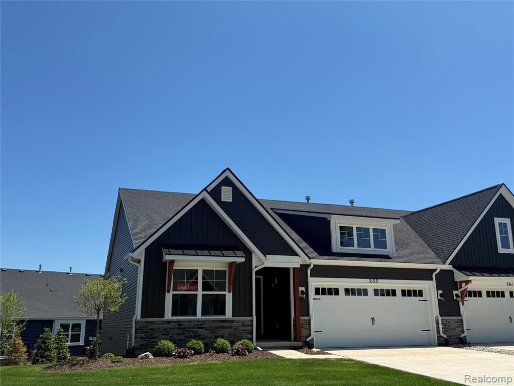 255 Canyon Creek Court Property Photo 2