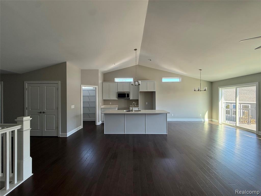 255 Canyon Creek Court Property Photo 3