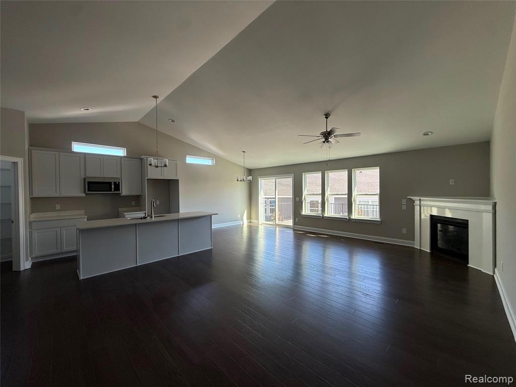 255 Canyon Creek Court Property Photo 4