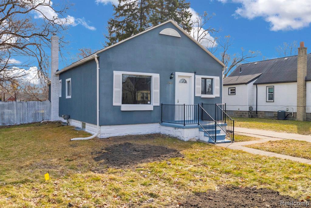 21044 Sunset Avenue Property Photo 3