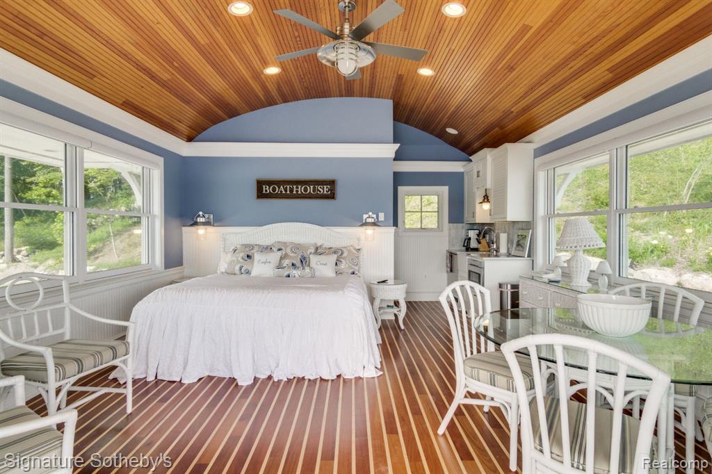 14625 Edgewater Drive Property Photo 36