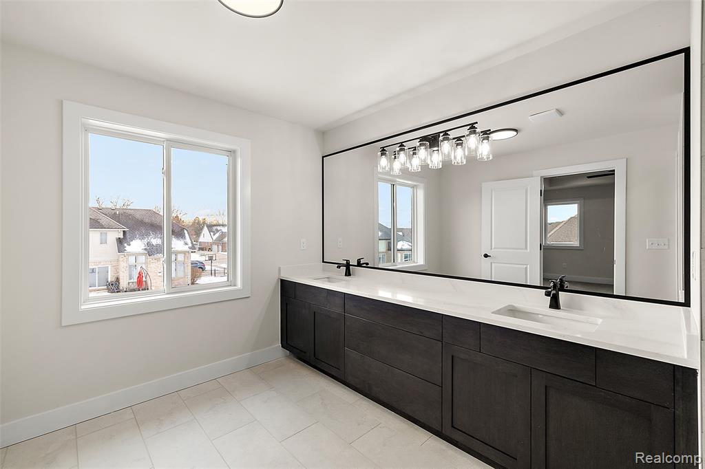17824 Biscayne Drive Property Photo 40
