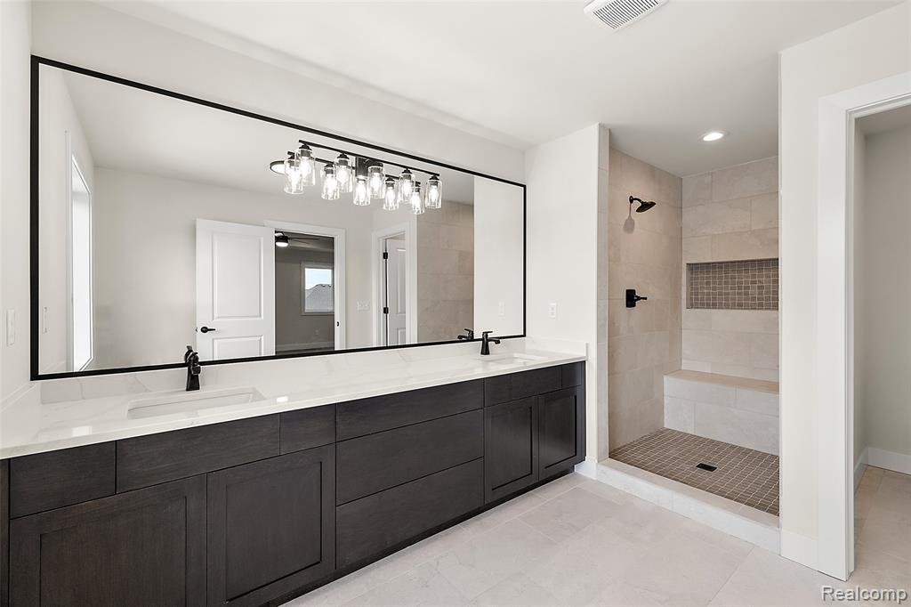 17824 Biscayne Drive Property Photo 43