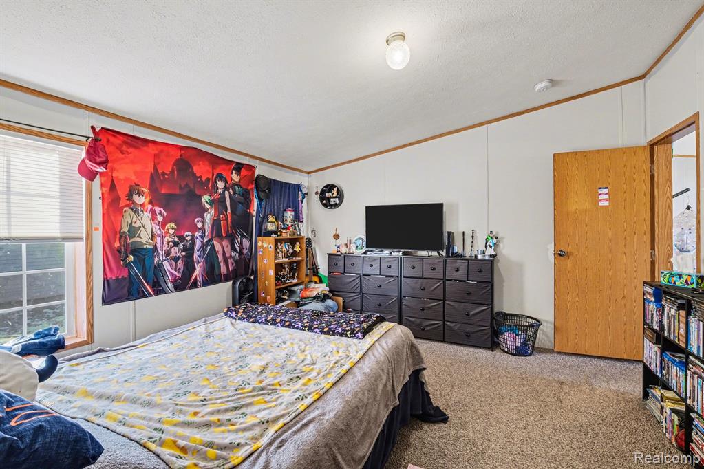 2055 Cedar Circle Property Photo 5