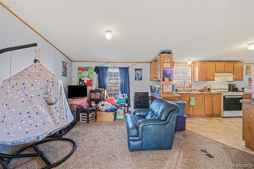 2055 Cedar Circle Property Photo 11