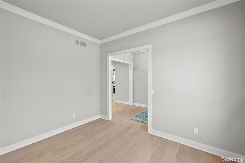 17827 Biscayne Drive Property Photo 22