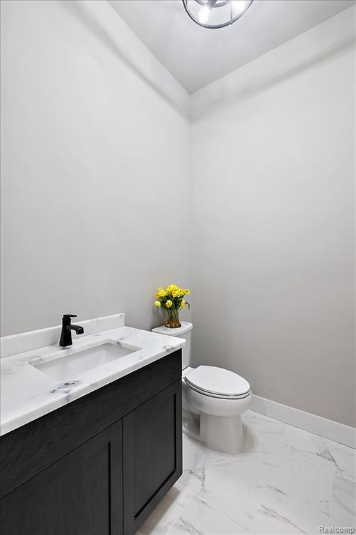 17827 Biscayne Drive Property Photo 26