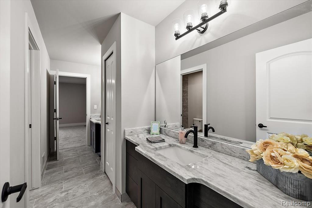 17827 Biscayne Drive Property Photo 42