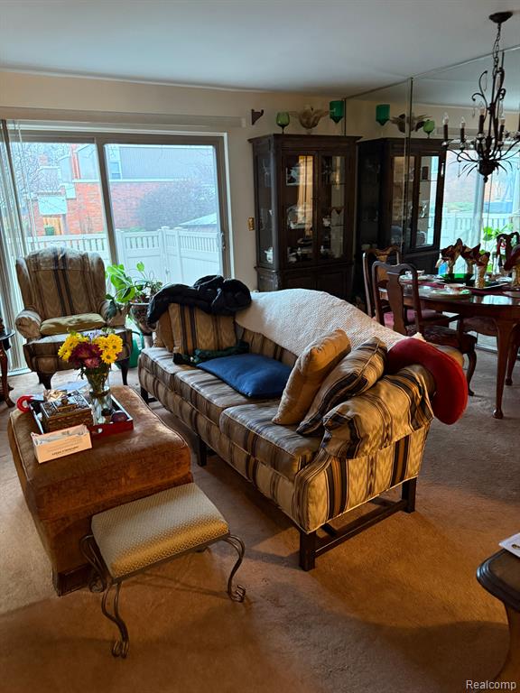2110 Hyde Park Road Property Photo 16
