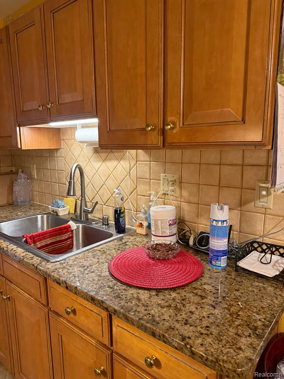 2110 Hyde Park Road Property Photo 23