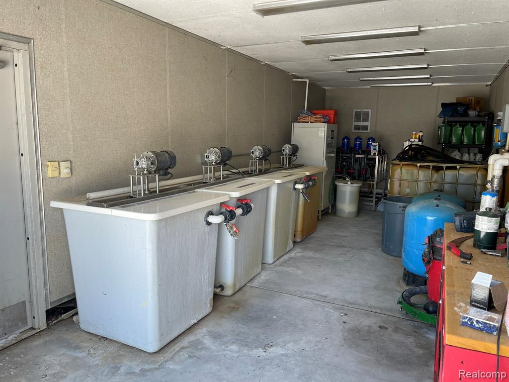 186 West Howard Avenue Property Photo 7