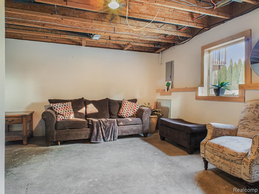 4086 Squire Hill Drive Property Photo 19