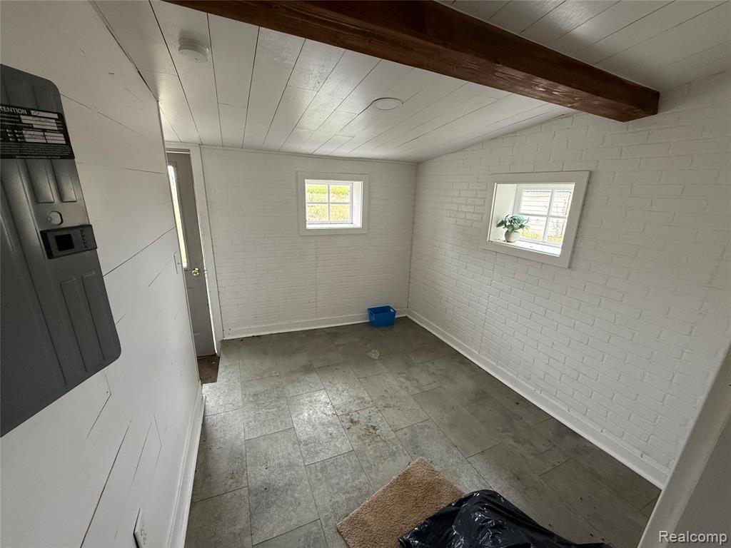 267 W Lincoln Road Property Photo 17